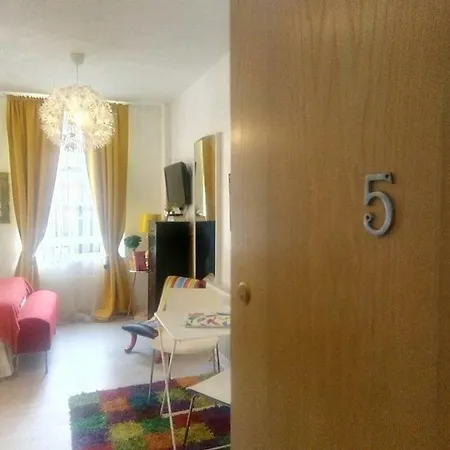Flat 6 City Center Large Two Bed Flat Lägenhet