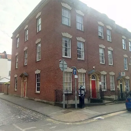 Flat 6 City Center Large Two Bed Flat
